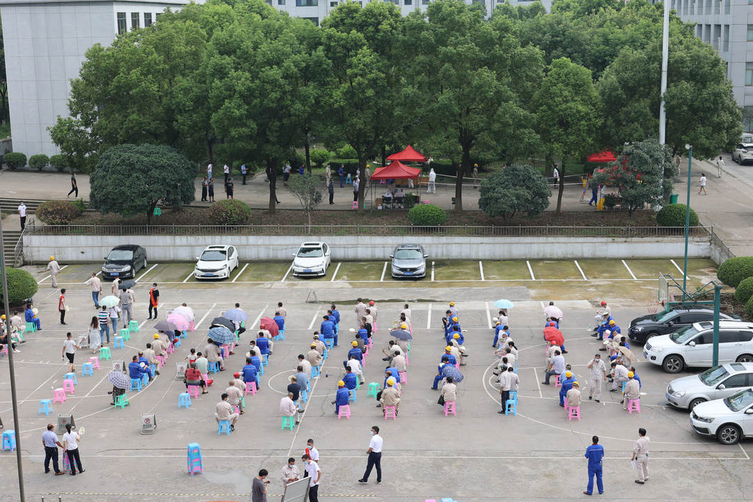 图8.太阳成tyc122cc总部大院核酸检测等候区_副本.jpg
